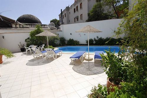 Akdeniz Apart Hotel Kusadasi Bagian luar foto